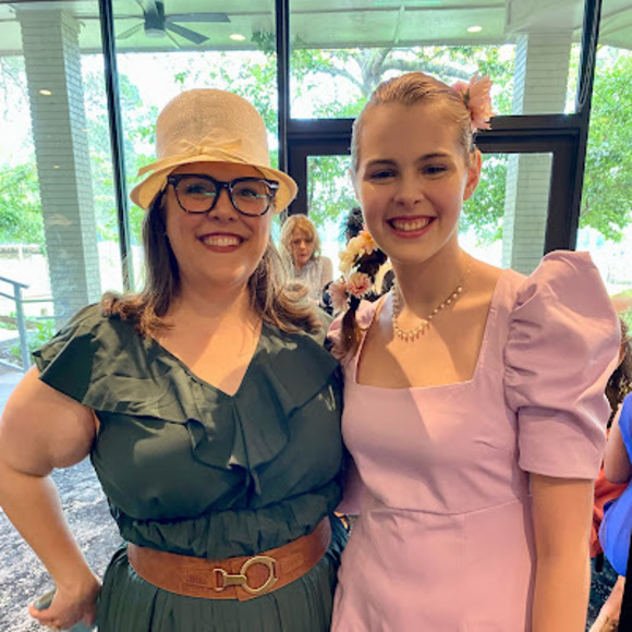 Meet your Posher, Meredith - Picture 1 of 1